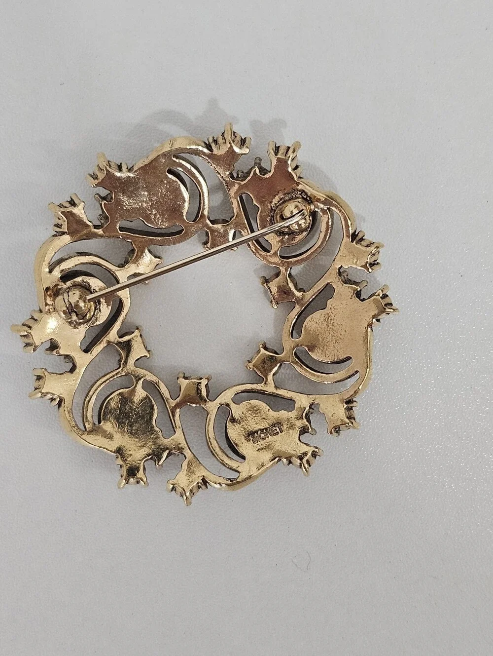 Monet Vintage Faux Pearl & Rhinestone Gold Tone Wreath Brooch Pin